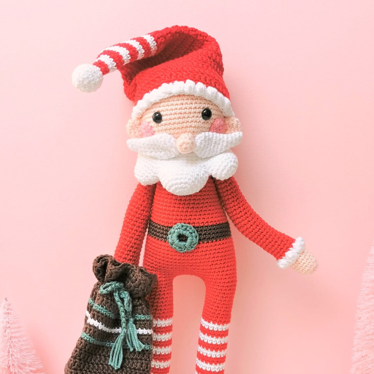 Kerstman Amigurumi Garen en Haakpakket 3