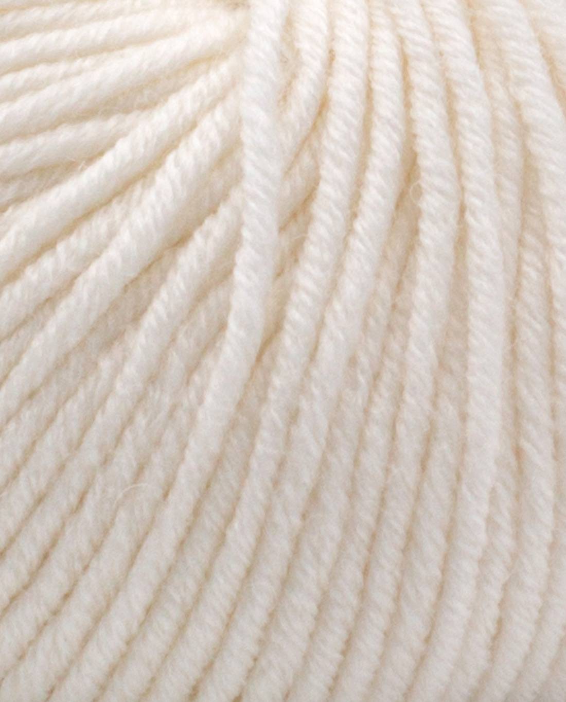 Phildar Phil Merinos 6 2359 Chalk - detail van de merinowol en draadstructuur
