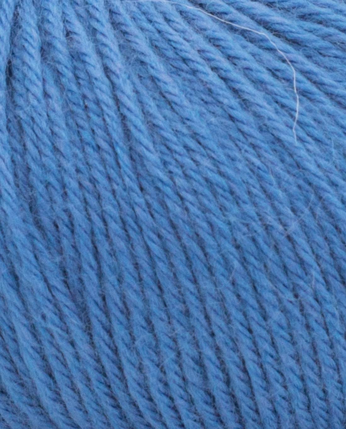 Phildar Phil Caresse 2315 Gitane Blue - close-up van het garen