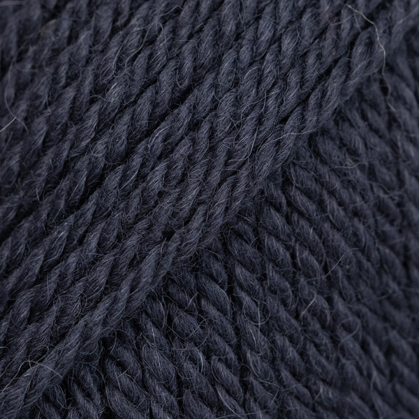 Drops Nepal Uni Colour 8927 Donker Marine - effen wol- en alpacagaren in detail