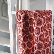Yarn and Colors Flower Hexagon Baby Blanket Haakpakket 101 Rosé