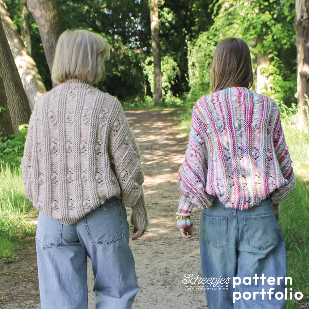 Scheepjes Pattern Portfolio Stone Washed XXL EN - Lizzy Shrug gebreide vesten in twee kleurstellingen