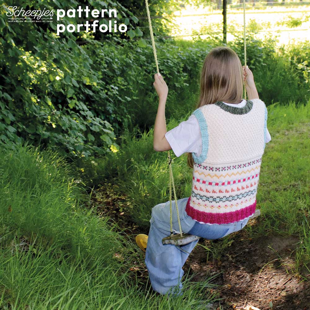 Scheepjes Pattern Portfolio Stone Washed XXL NL - Polly Spencer gebreide top van achteren