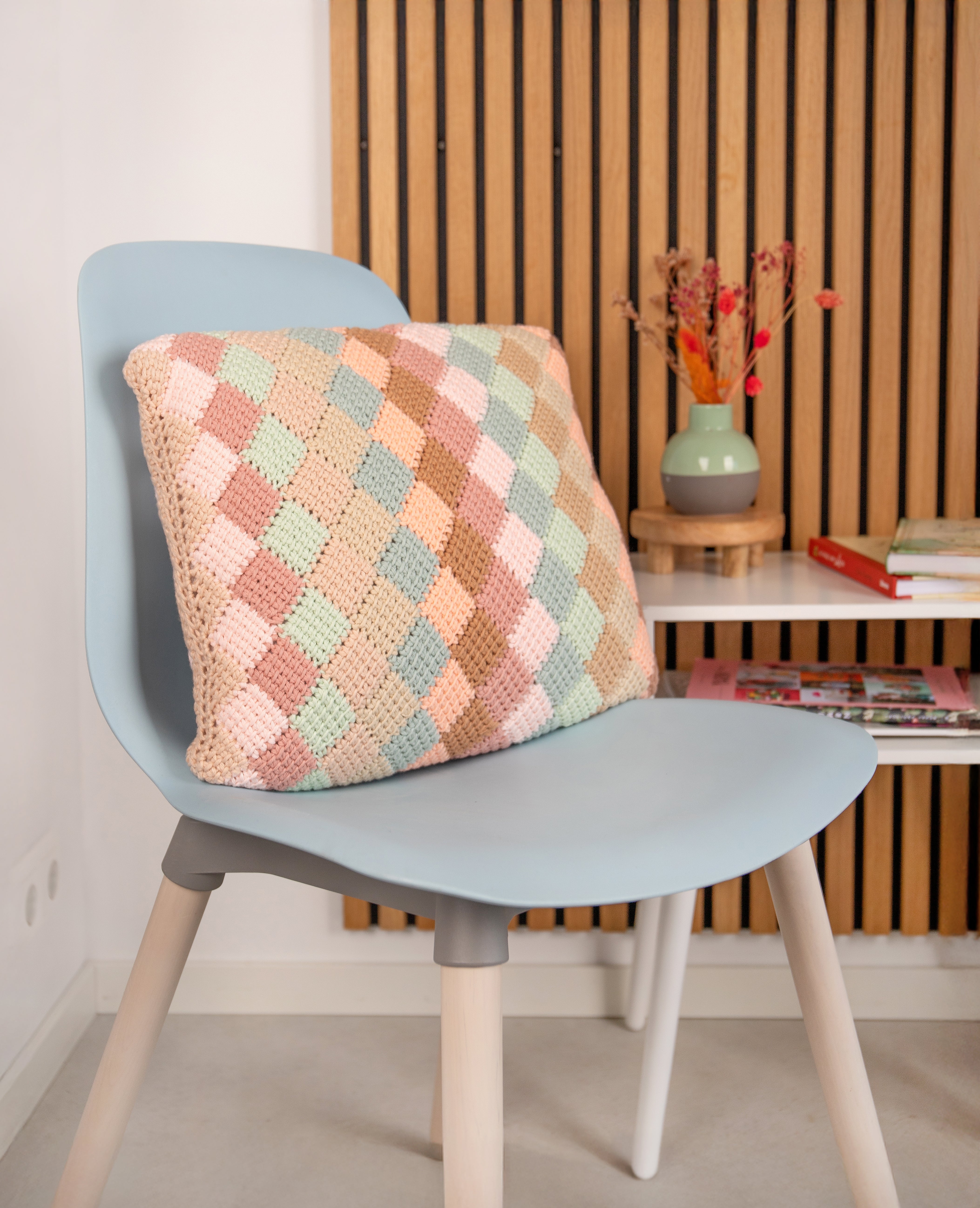 Wallis-Kissen – Häkelpaket „Soft Pastel“ – Studio Madelaine