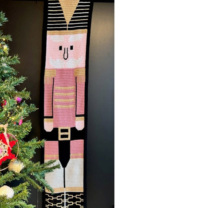 Notenkraker Wandhanger Haakpakket - Candy Pink versie in roze tinten