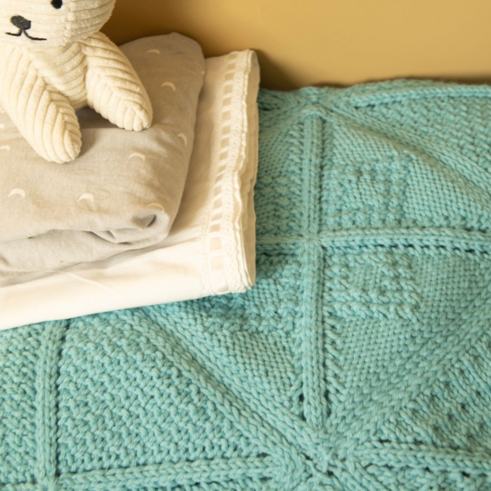 Baby droomdeken breien — gemaakt met Baby Droomdeken 8.0 Happy Breipakket Wiegdeken (3)