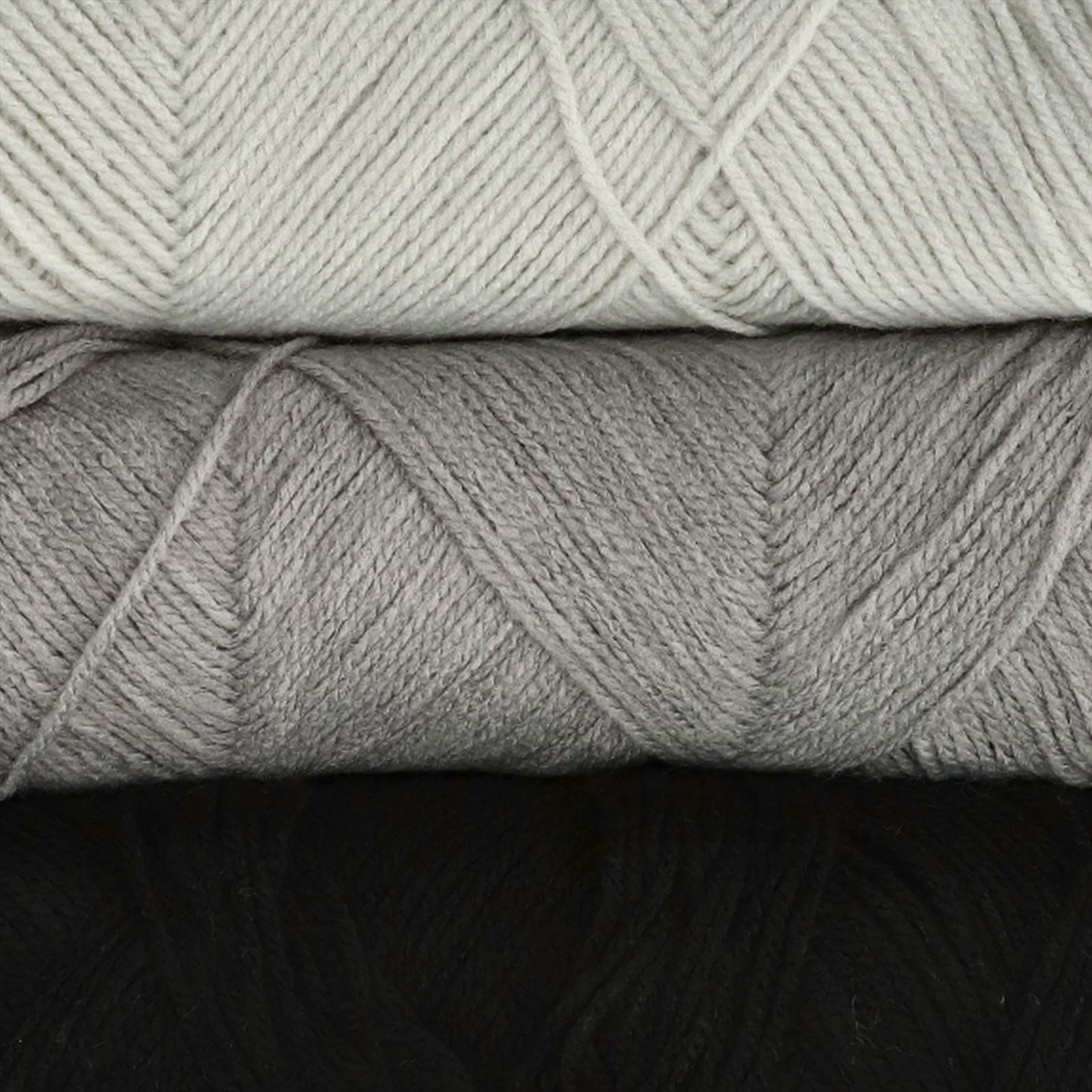 Budgetyarn Acrylic DK 096 Shark Grey (3)