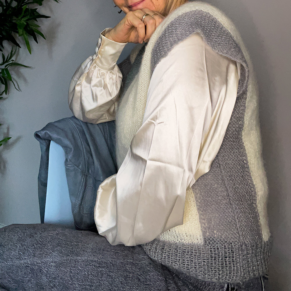 Casual knitted spencer — gemaakt met Casual Knitted Spencer Breipakket (9)