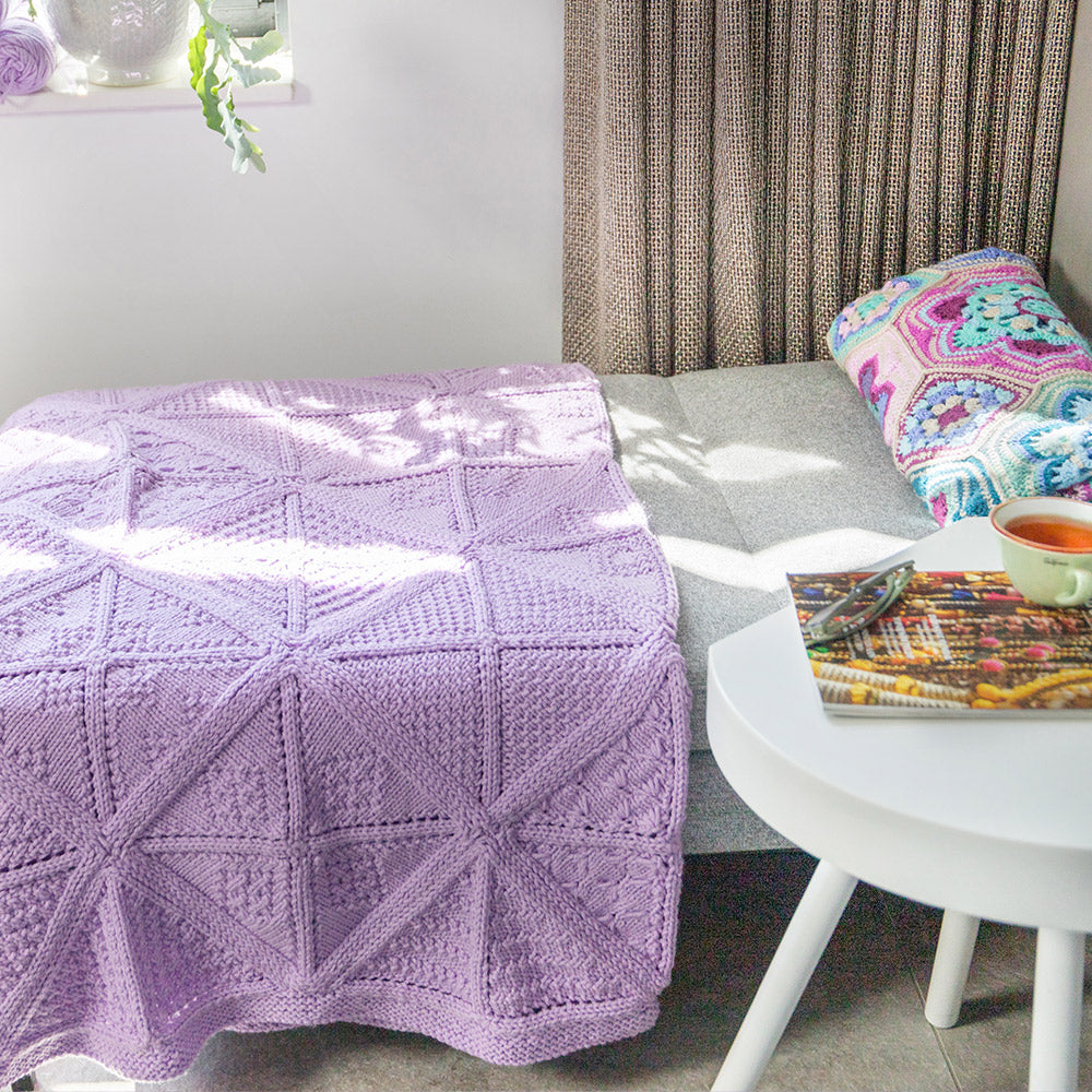 Orchid — gemaakt met Droomdeken 8.0 KAL (breien) Yarn and Colors Chunky Amazing (4)