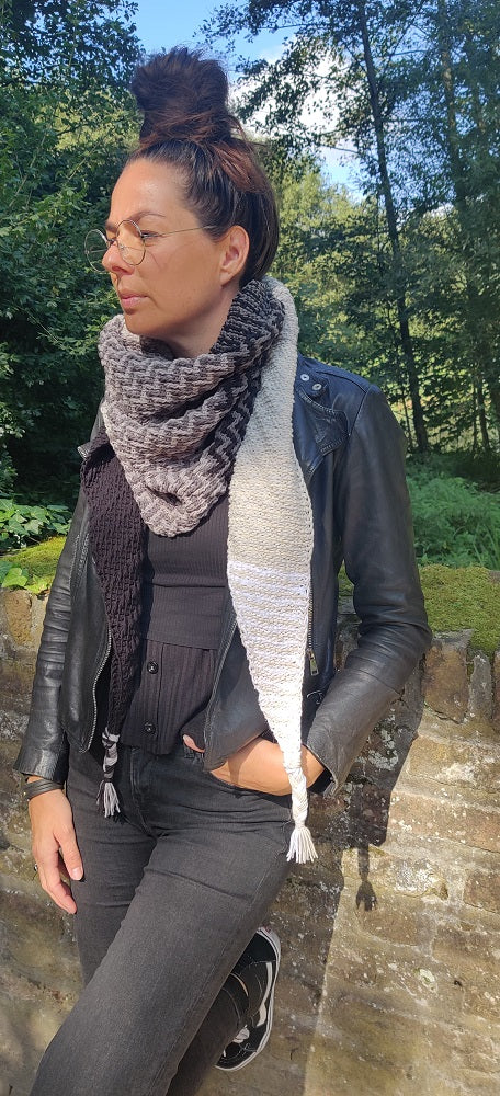 Fade to Black Scarf Haakpakket (3)