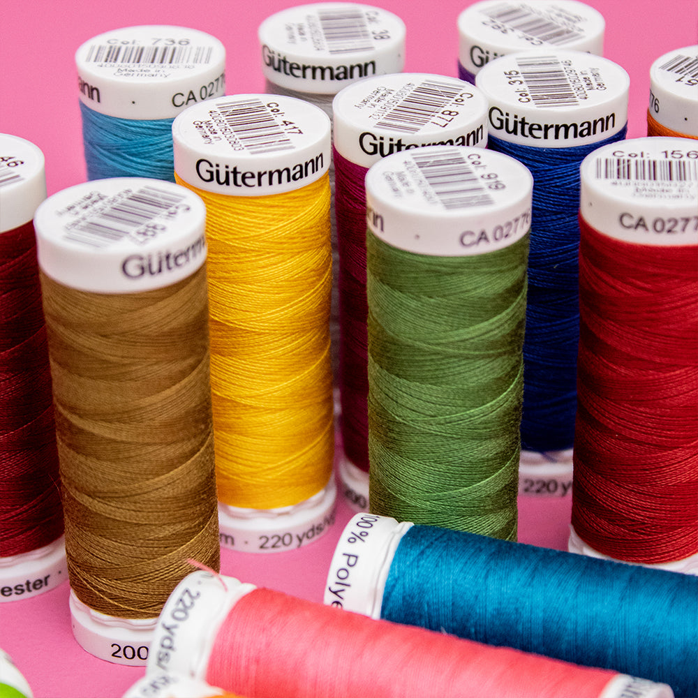 Sfeerbeeld met Gütermann Polyester Nähgarn 200m 208 (4)