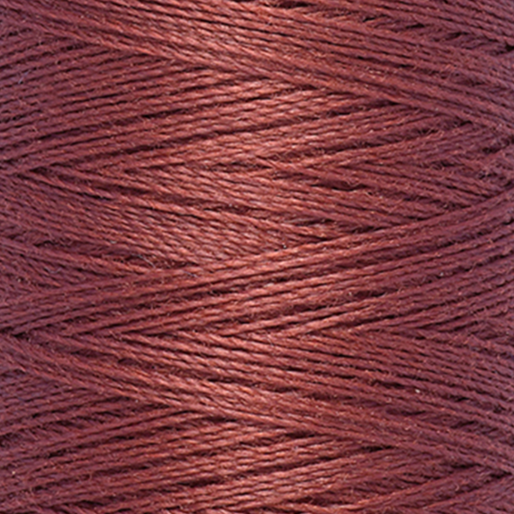 Detail — gemaakt met Gütermann Polyester Nähgarn 200m 461