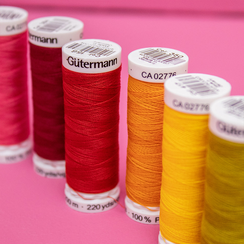 Sfeerbeeld met Gütermann Polyester Nähgarn 200m 982