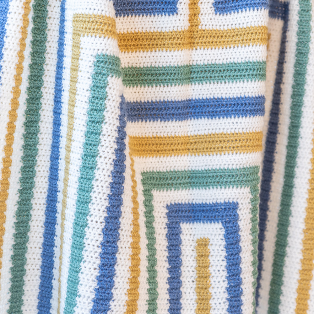 Haakpatroon Yarn and Colors Amazing Stripey Blanket (10)