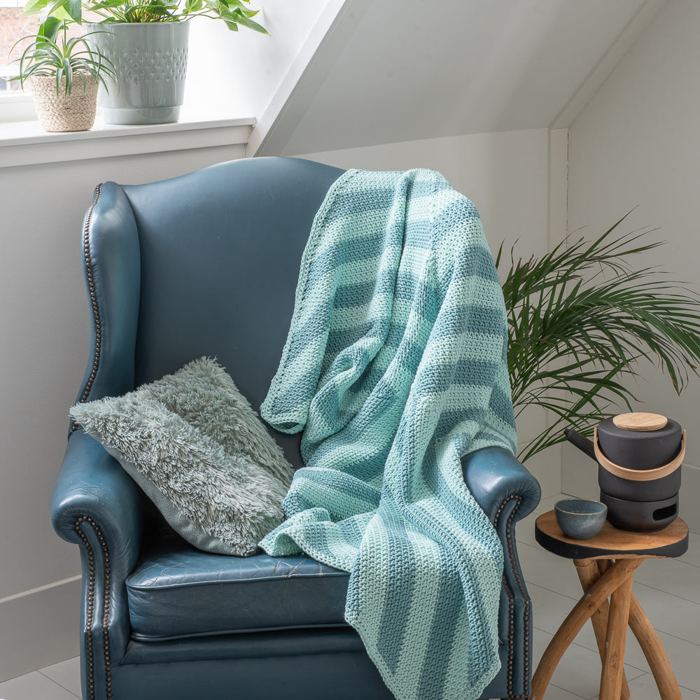 Basic blankets — gemaakt met Haakpatroon Yarn and Colors Basic Blanket