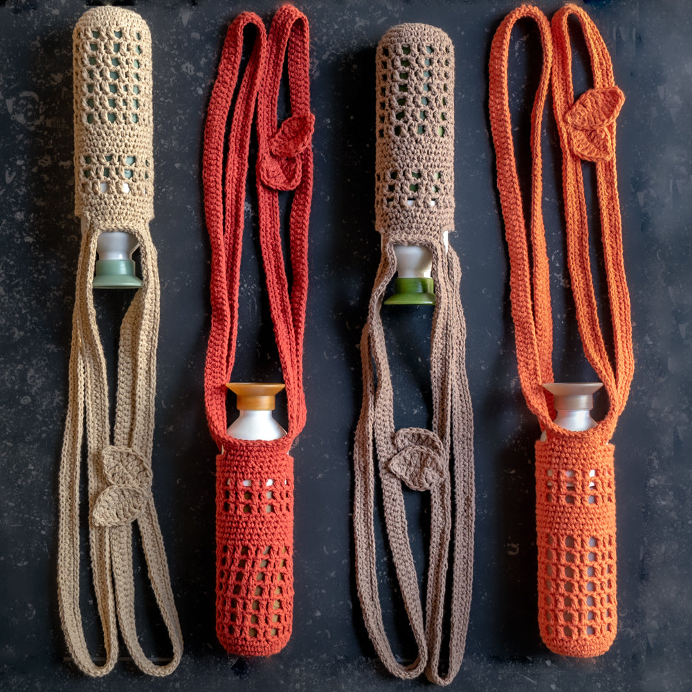 Edit — gemaakt met Haakpatroon Yarn and Colors Be Gentle Bottle Holder (2)