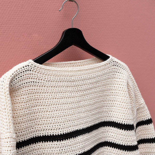 Classic jumper black — gemaakt met Haakpatroon Yarn and Colors Classic Jumper (Digital) (3)