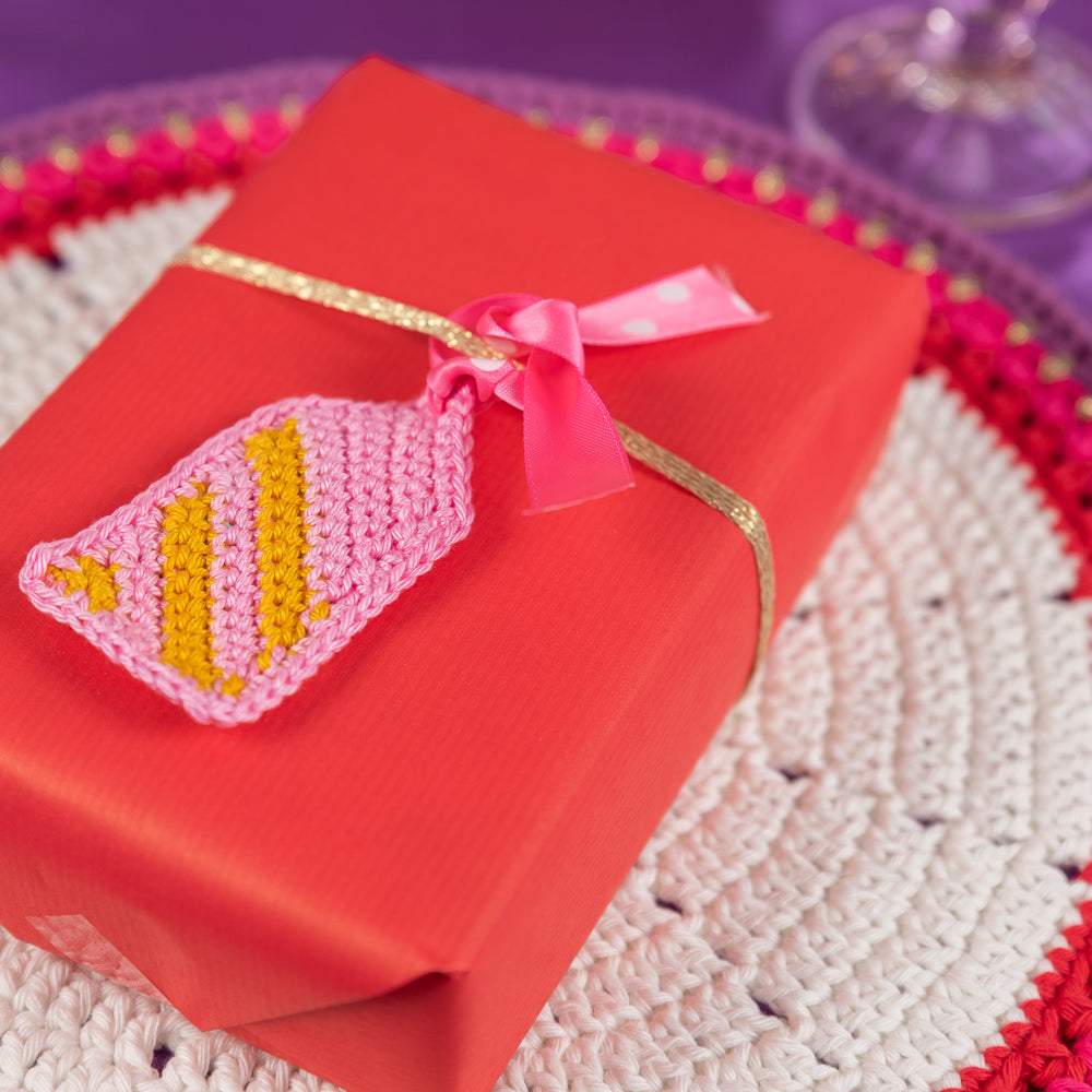 Colorful christmas placemats — gemaakt met Haakpatroon Yarn and Colors Colorful Christmas Placemats (3)