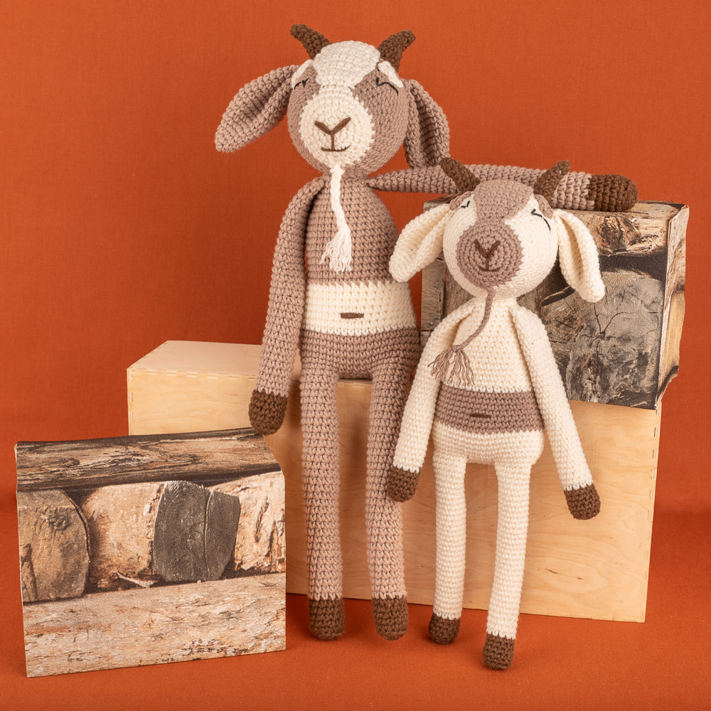 Gus goat — gemaakt met Haakpatroon Yarn and Colors Gus Goat (2)