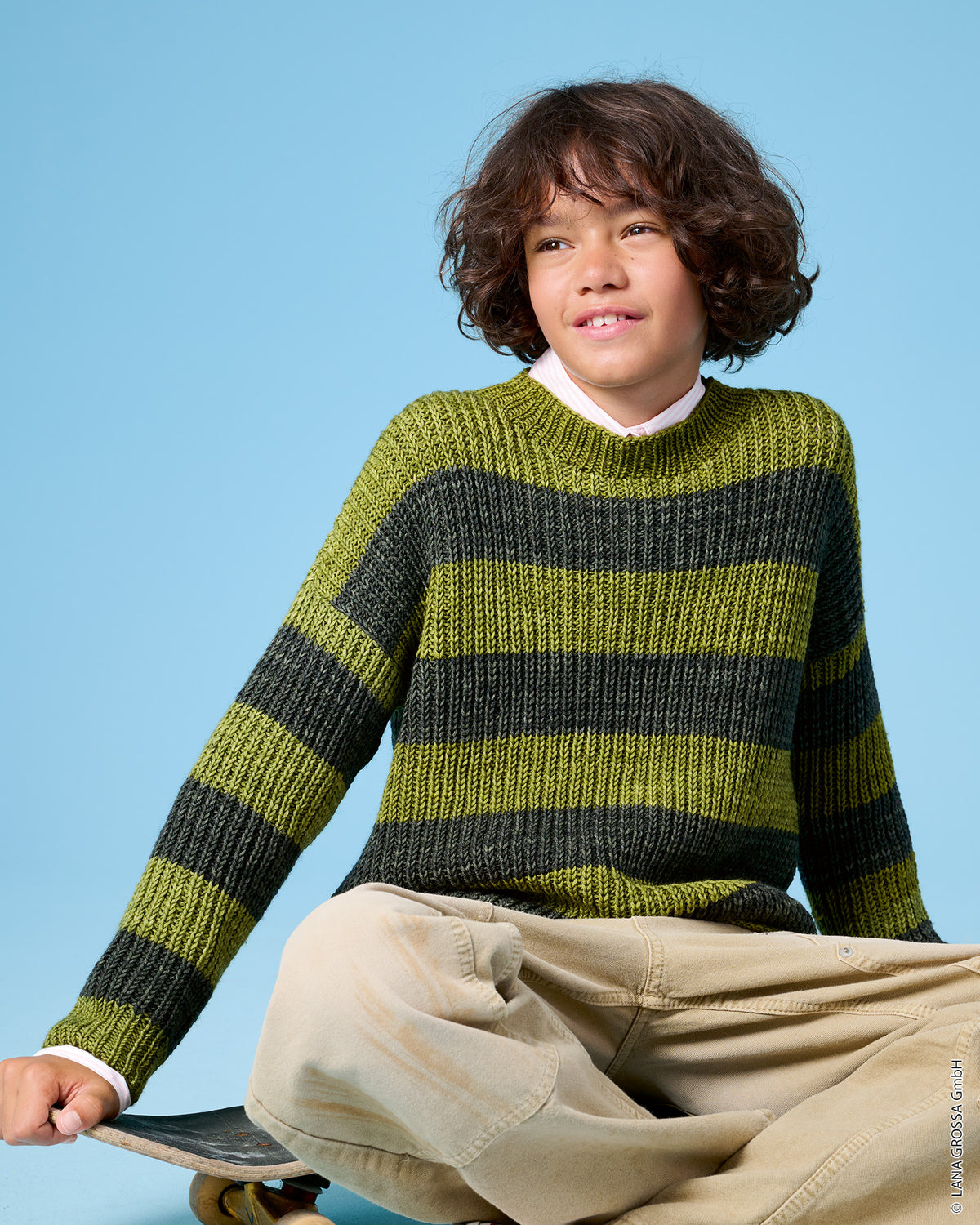 Lana Grossa Kids Nr. 15 model 10 - trui met Cool Wool Big Vintage - sfeerfoto 3