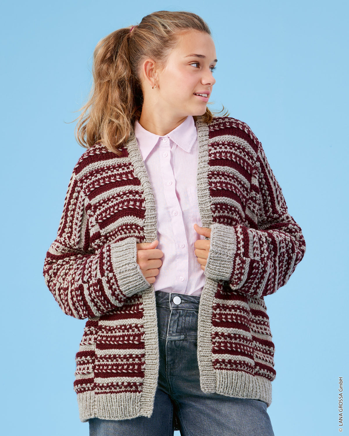 Lana Grossa Kids Nr. 15 model 11 - vest met Cool Merino Big - sfeerfoto 1