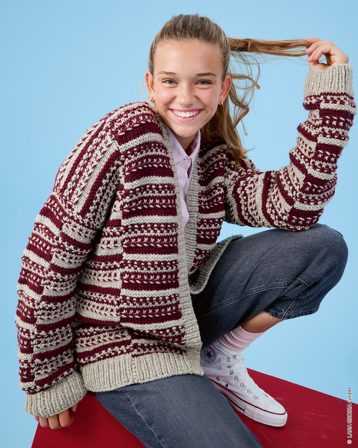 Lana Grossa Kids Nr. 15 model 11 - vest met Cool Merino Big - sfeerfoto 4