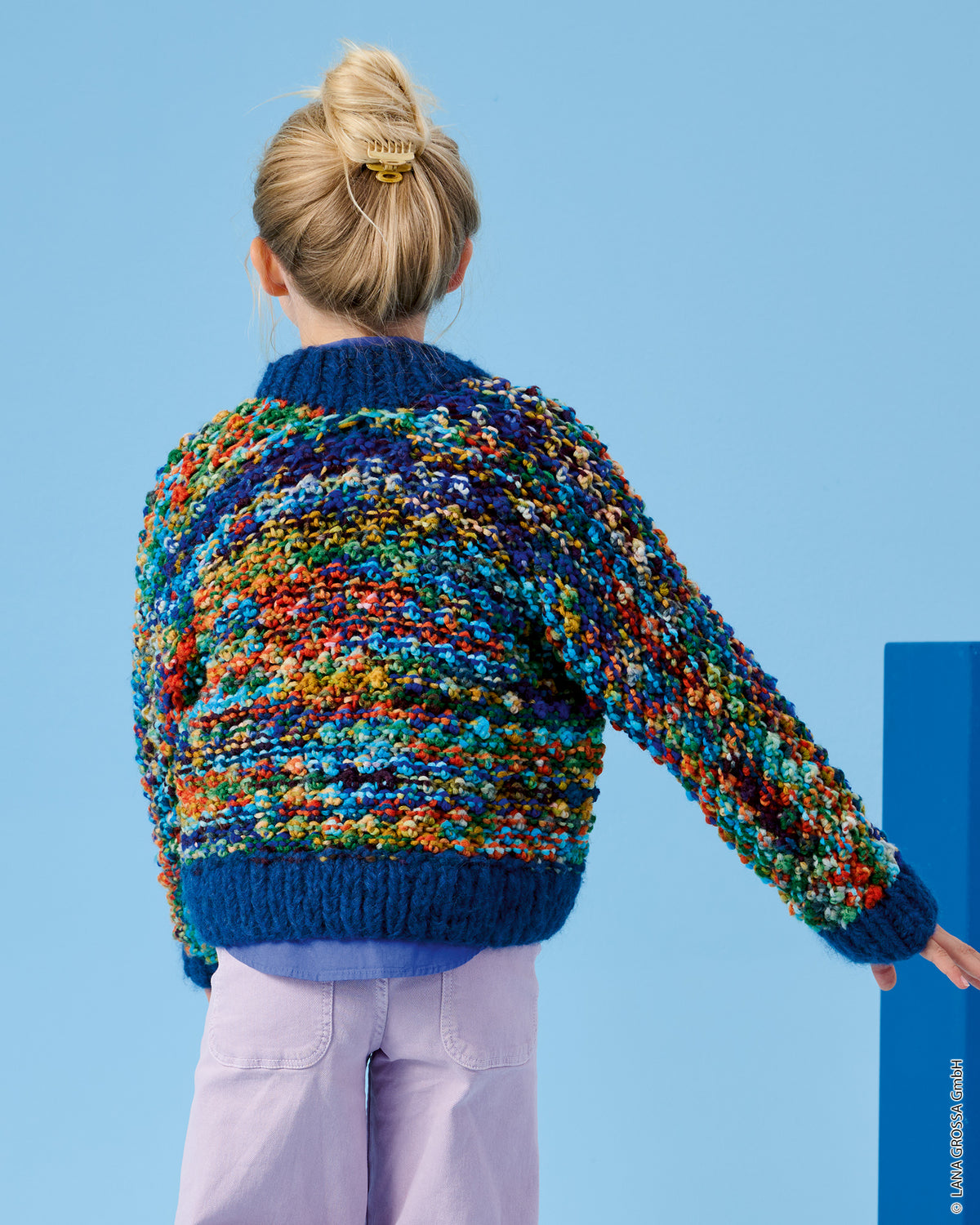 Lana Grossa Kids Nr. 15 model 9 - vest met Crazy en Baby Furry - sfeerfoto 3