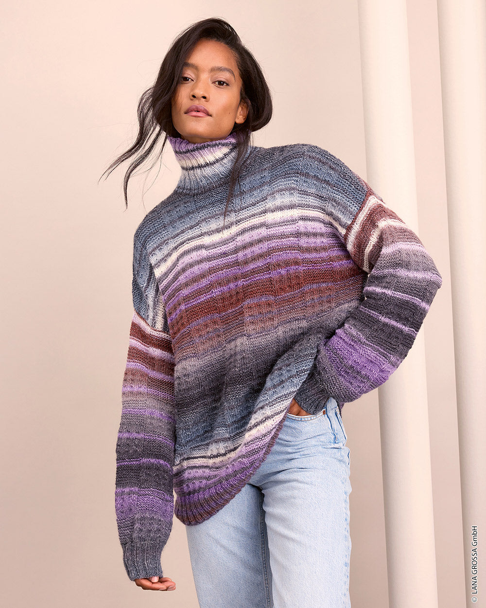 Lana Grossa Gomitolo No. 18 - model 8, oversized trui met col in Lana Grossa Gomitolo Gala, vooraanzicht