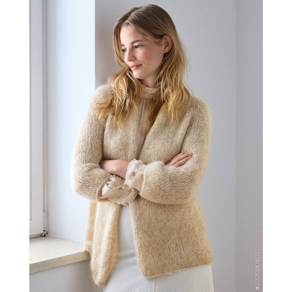 Lana Grossa Filati Journal No. 72 model 2 - beige zacht vest, gedragen