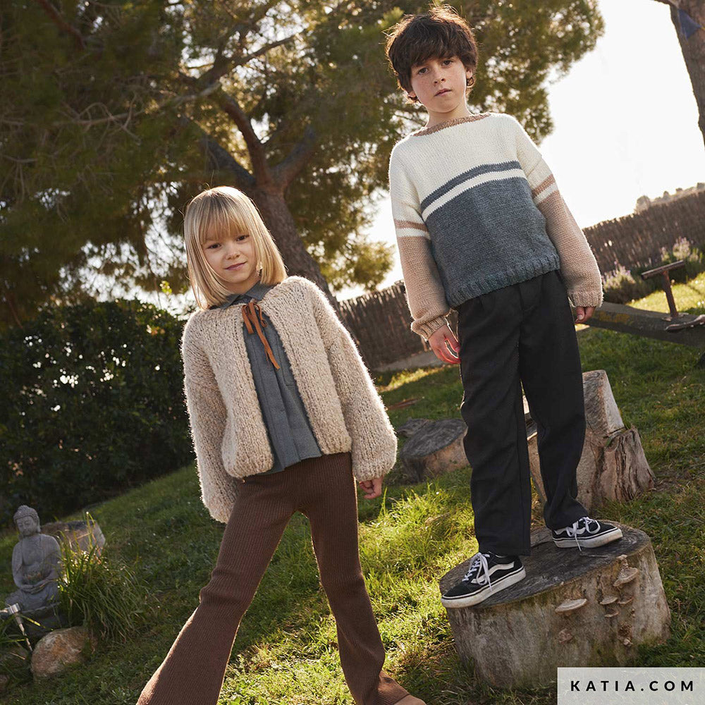 Patroon breien haken kinderen jas herfst winter katia — gemaakt met Katia Basic Merino 090