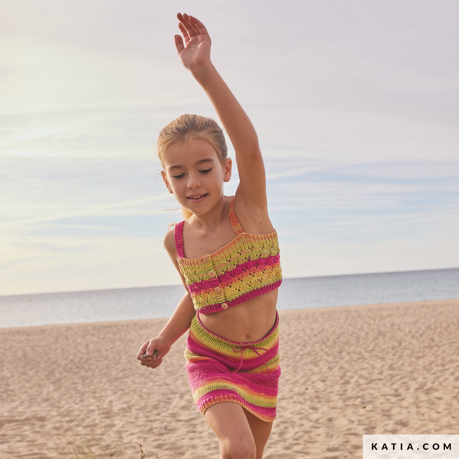 Patroon breien haken kinderen topje lente zomer katia — gemaakt met Katia Kinderen Magazine No. (12)
