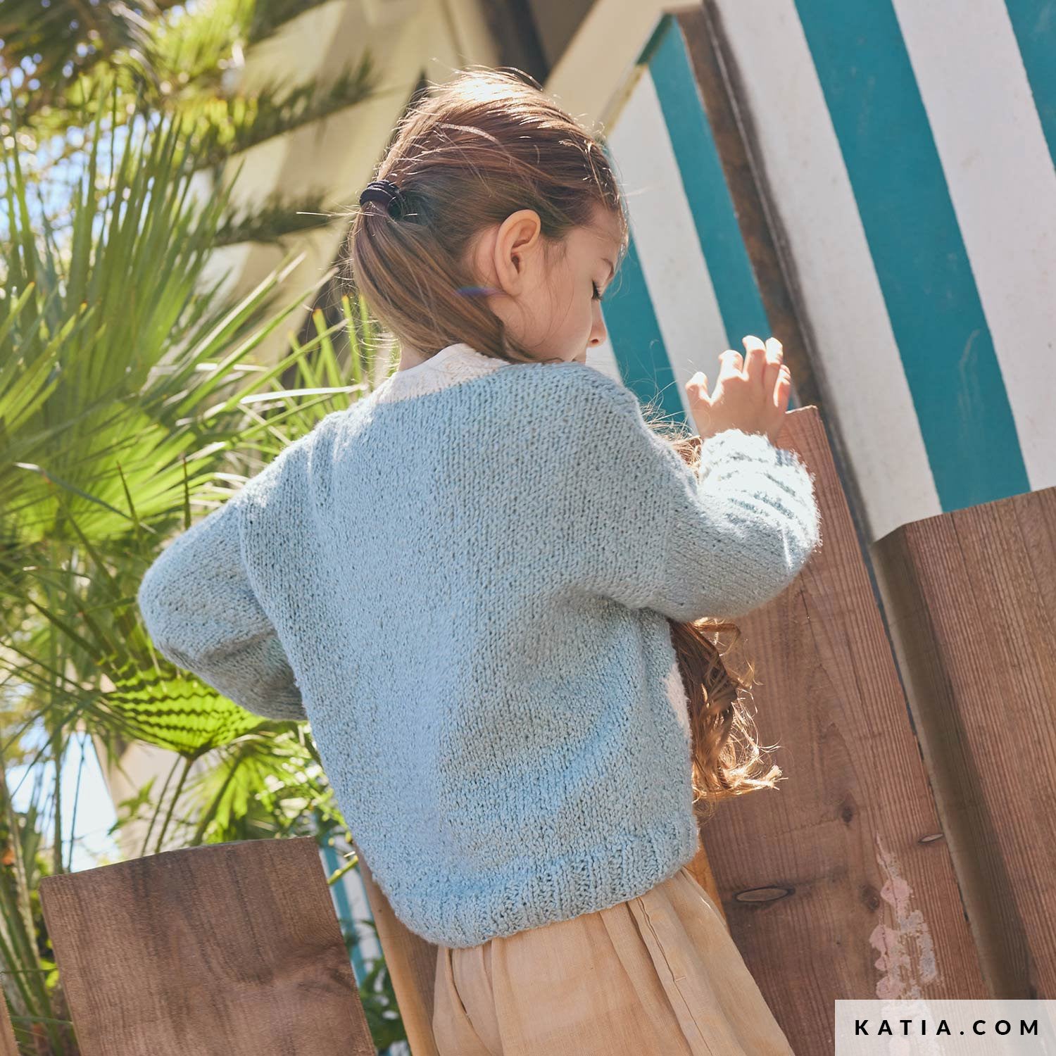 Patroon breien haken kinderen jas lente zomer katia — gemaakt met Katia Kinderen Magazine No. (28)