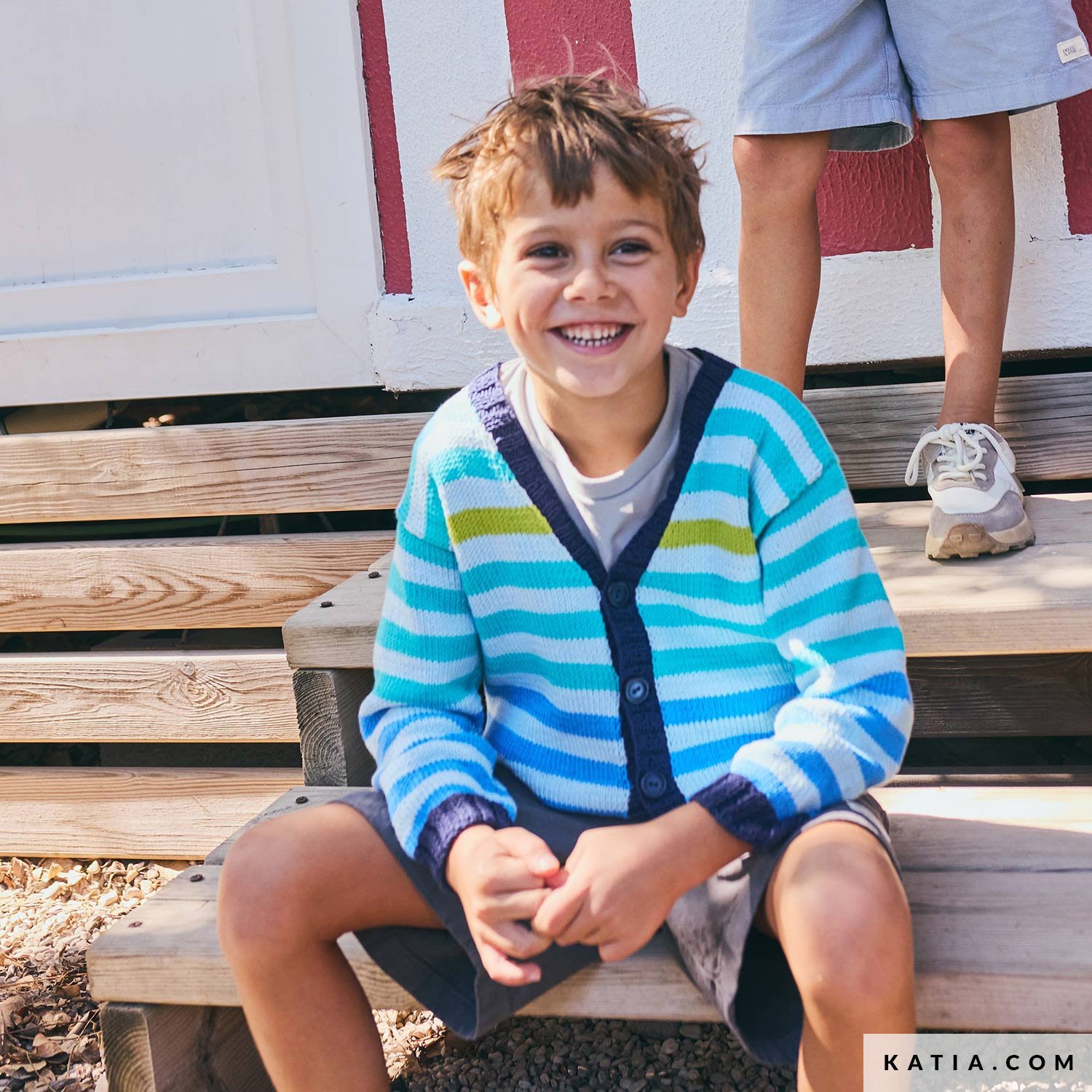 Patroon breien haken kinderen jas lente zomer katia — gemaakt met Katia Kinderen Magazine No. (42)