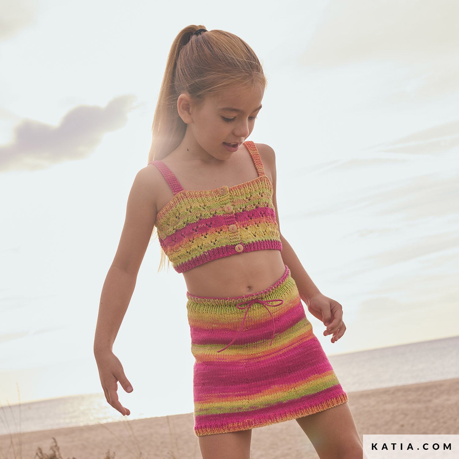 Patroon breien haken kinderen topje lente zomer katia — gemaakt met Katia Menfis Color (9)