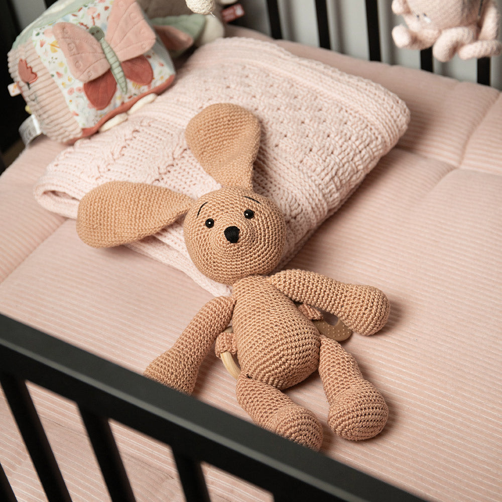 Babyspullen — gemaakt met Konijn – Go Handmade Sensory Kit Haakpakket