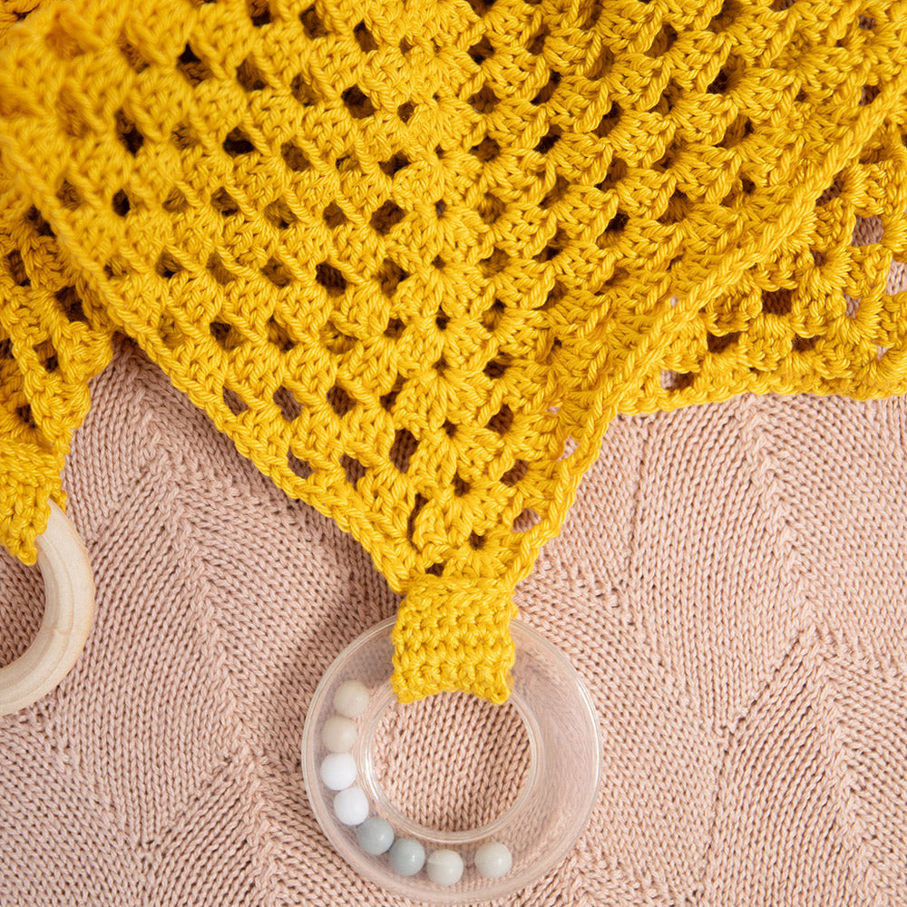 Babyspullen — gemaakt met Konijn knuffeldoekje - Go Handmade Sensory Kit Haakpakket (2)