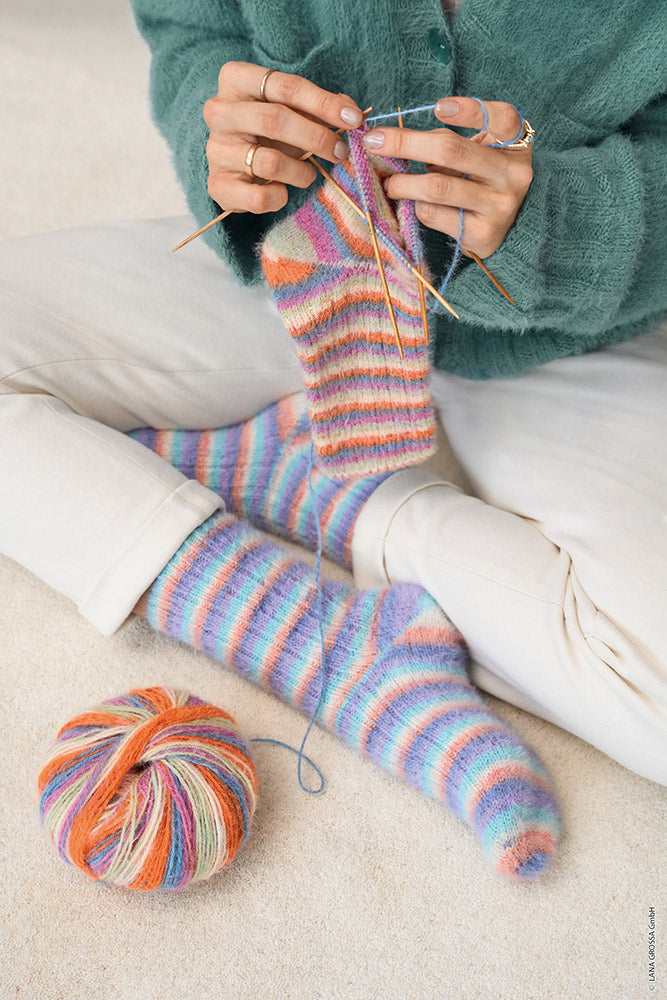 Hw cosy socks lana grossa mf — gemaakt met Lana Grossa Cosy Socks Multi Stripes (5)