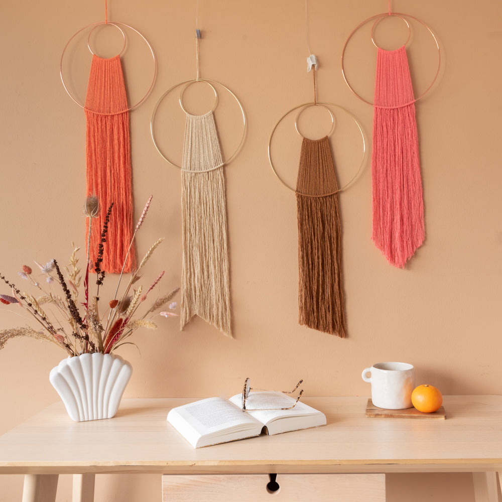 Waterfall wall hanging — gemaakt met Macramé Patroon Yarn and Colors Waterfall Wall Hanging