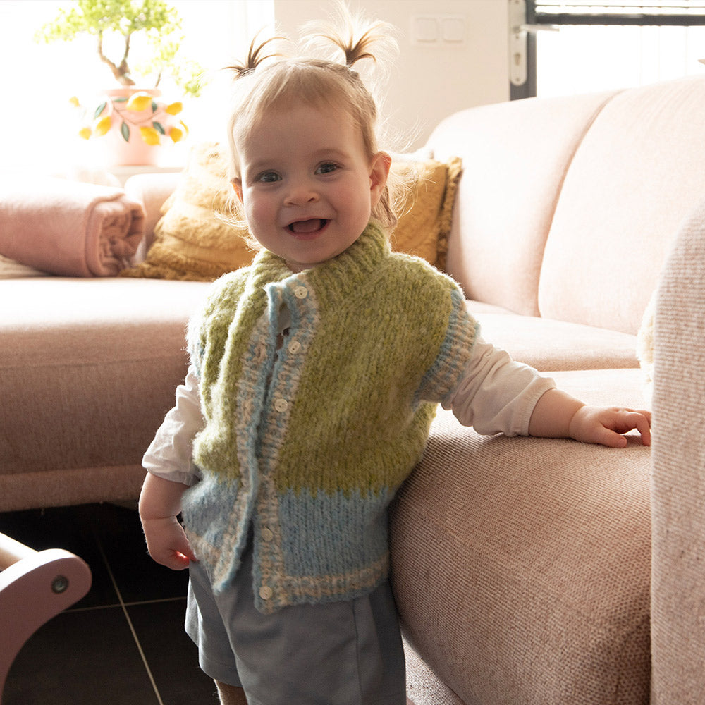 Piuma mini me — gemaakt met Piuma Mini & Me vest (Kind) Garen- en Breipakket (9)