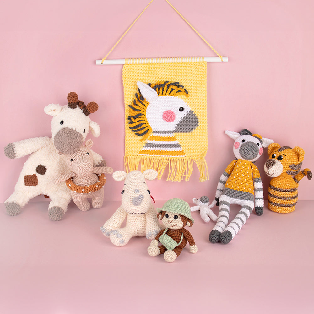 All — gemaakt met Tijger Pegdoll Garen en Haakpakket