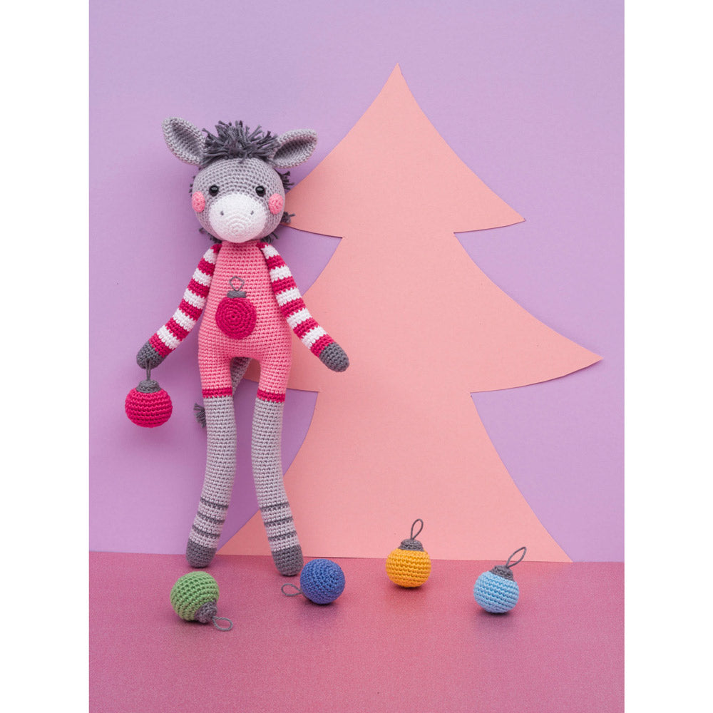 „Long Legs – Winterspaß“-Amigurumi-Buch