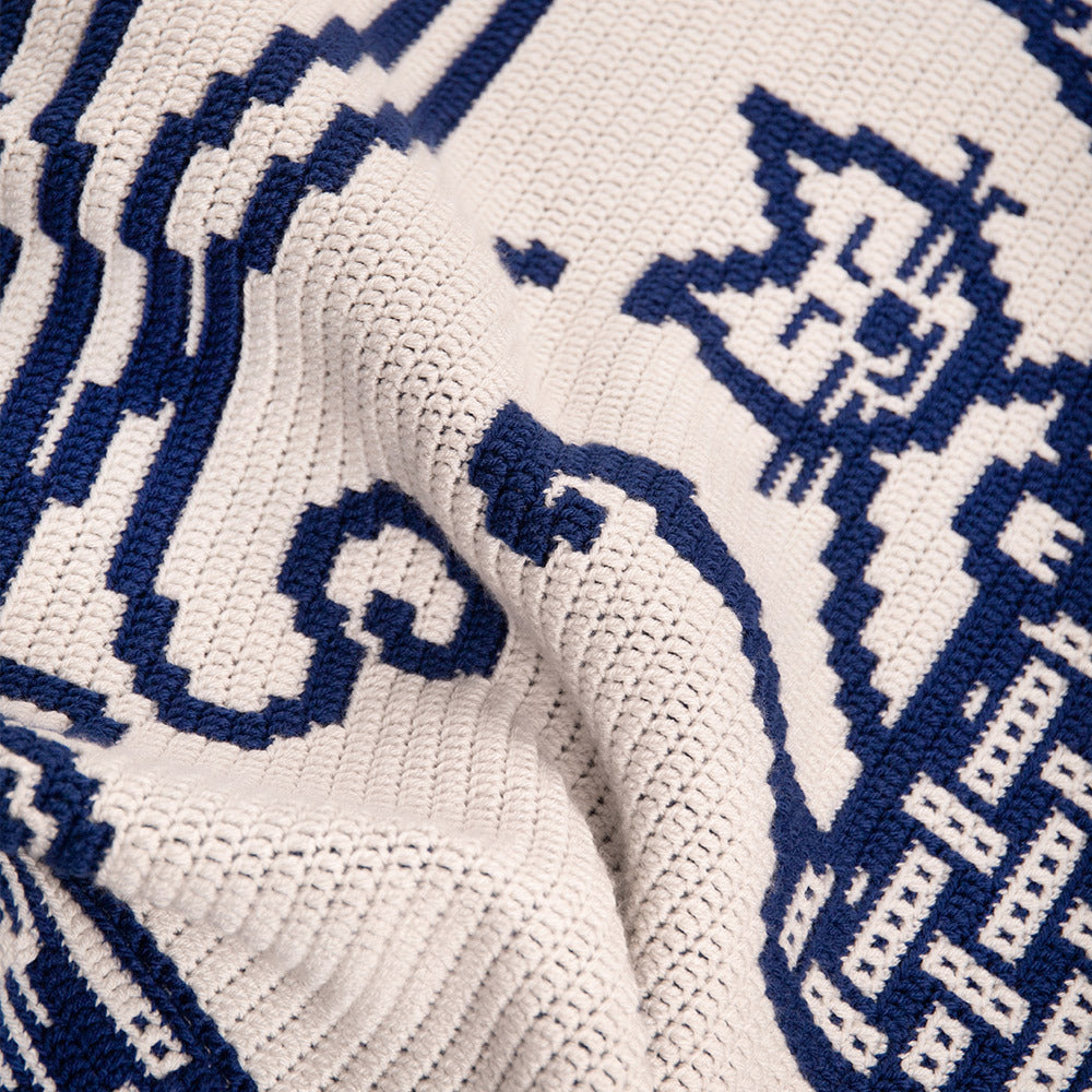 Woman with Cats Cycling Interlocking Garen- en Haakpakket AdO Crochet (2)