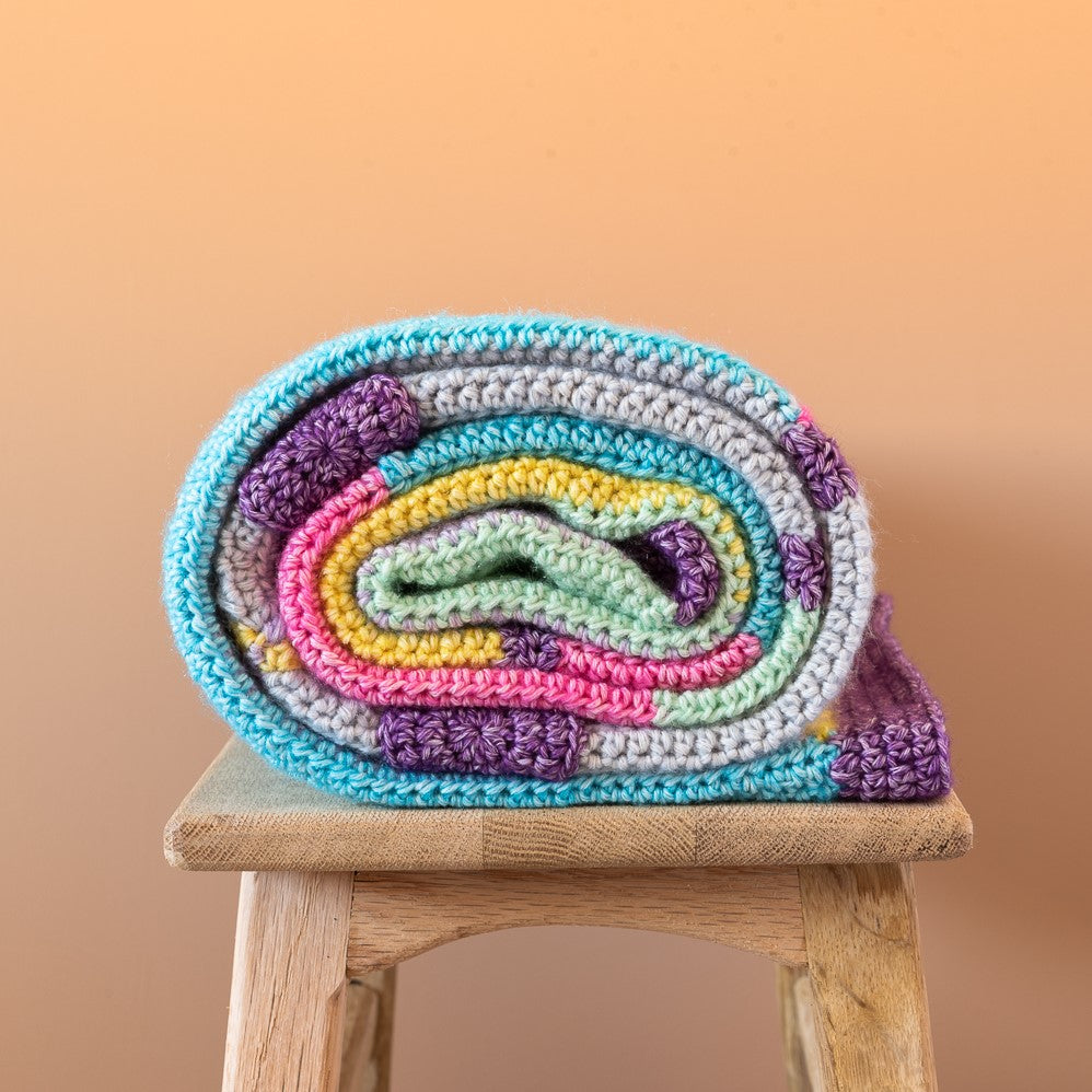 Yarn and colors mosaic window blanket haakpakket — gemaakt met Yarn and Colors Charming alle kleuren pakket