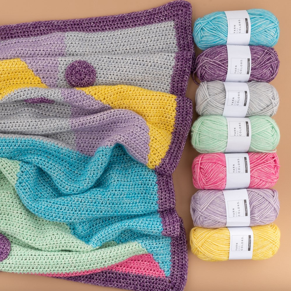Yarn and colors mosaic window blanket haakpakket grape — gemaakt met Yarn and Colors Charming alle kleuren pakket