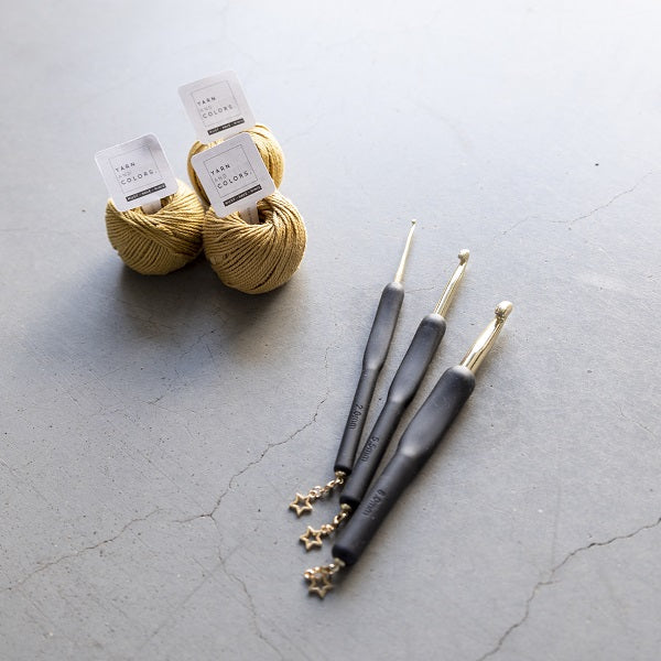 Yarn and Colors Gold KerstCAL