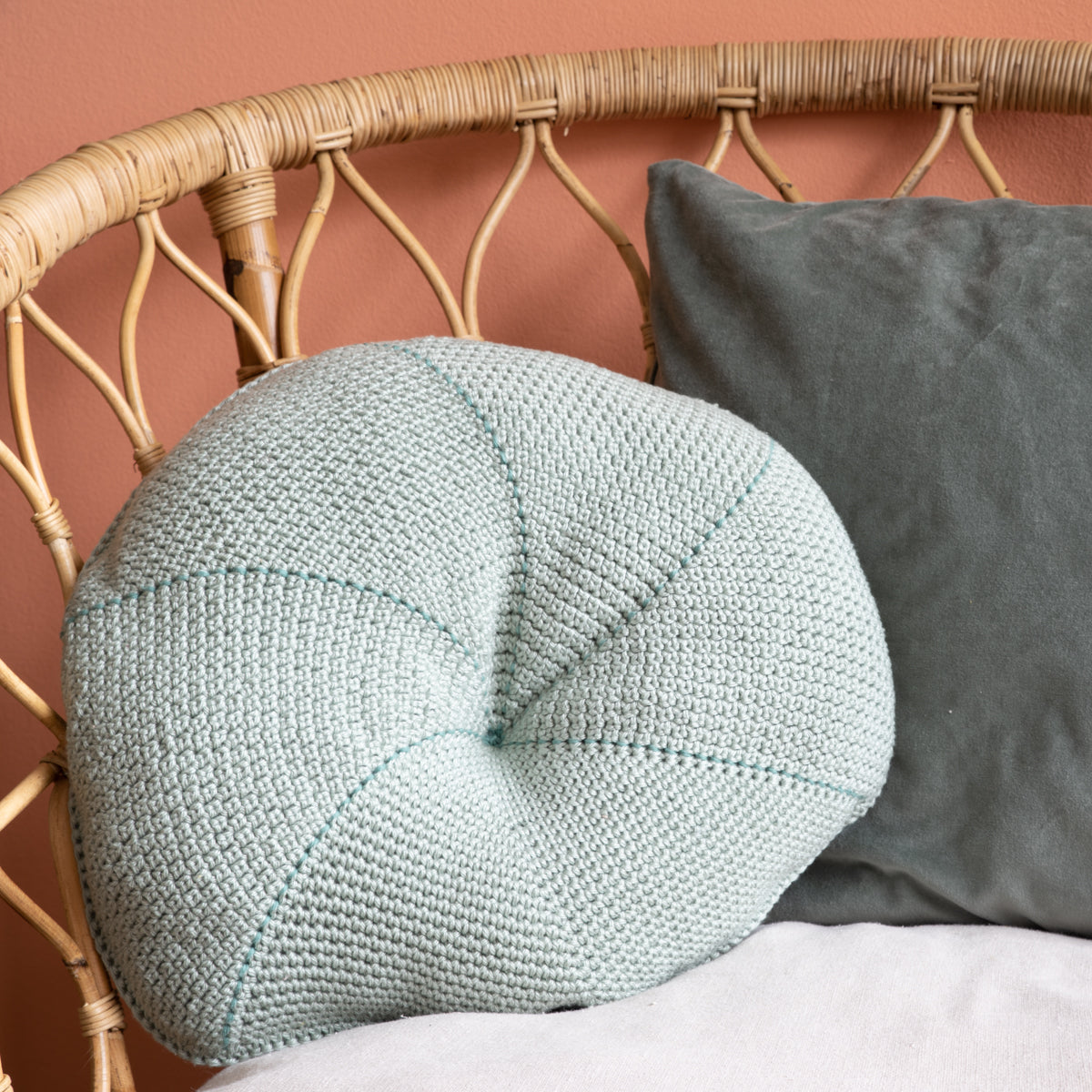 Yarn and Colors Leaf Cushion Booklet (3)