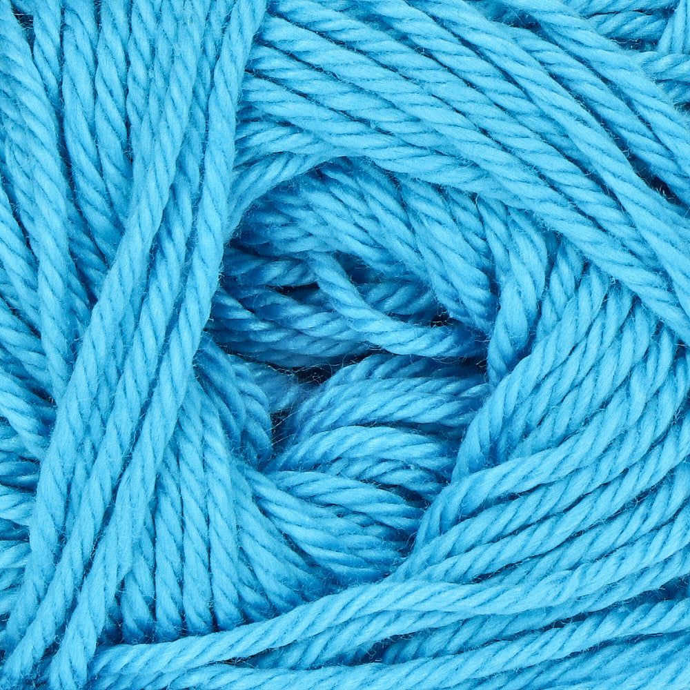Yarn and Colors Must-have 066 Blue Lake (2)