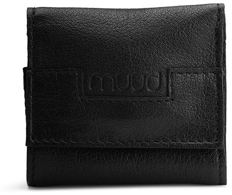 MUUD Carla Black - Handgefertigte Ledertasche 8 x 8 cm für Handnäh- und Sticknadeln