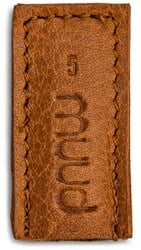 MUUD Chris. Handgefertigter Spitzenschutz aus Leder für Stricknadeln