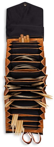 MUUD Betina XL - Whiskey Handgemaakt leren etui 19 x 15 cm